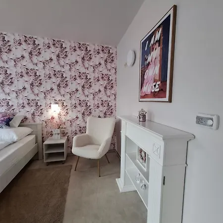 Silver Boutique 3* Έγκερ